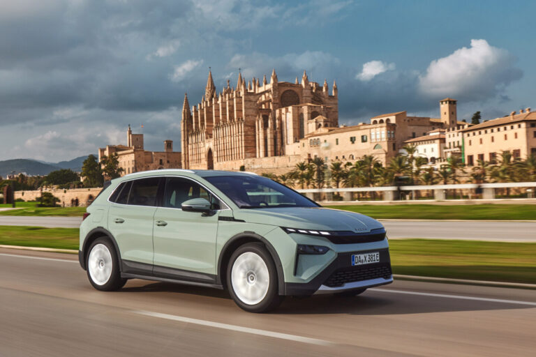 Škoda töltés: Škoda Elroq úton